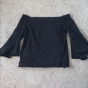 Jennifer Lopez off the shoulder top